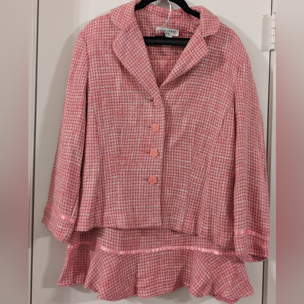Miss Dorby size 10 Pink Plaid Skirt Suit with Blazer
